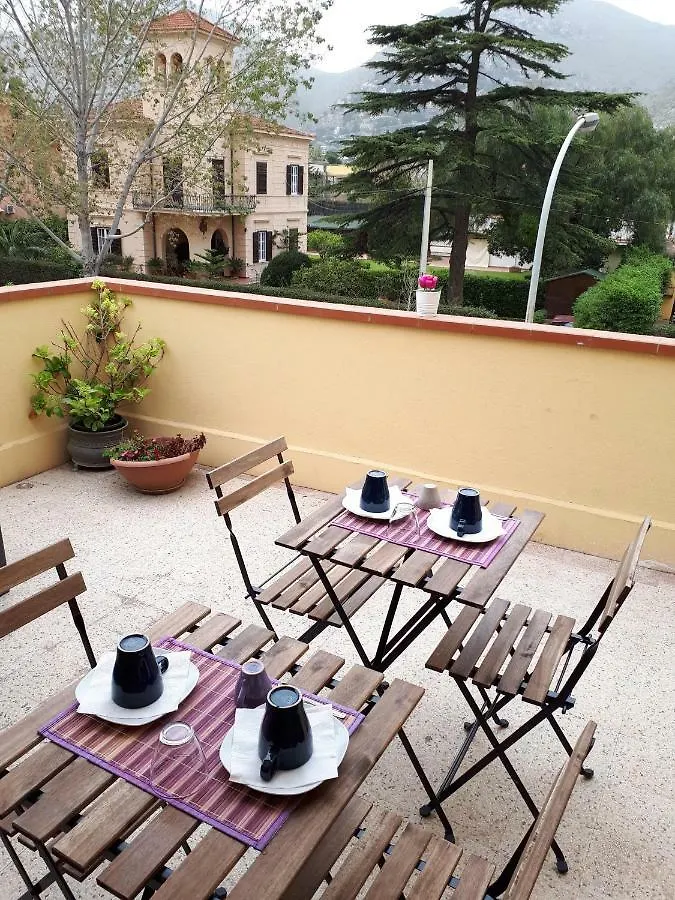 ホテル Mondello Sicily House